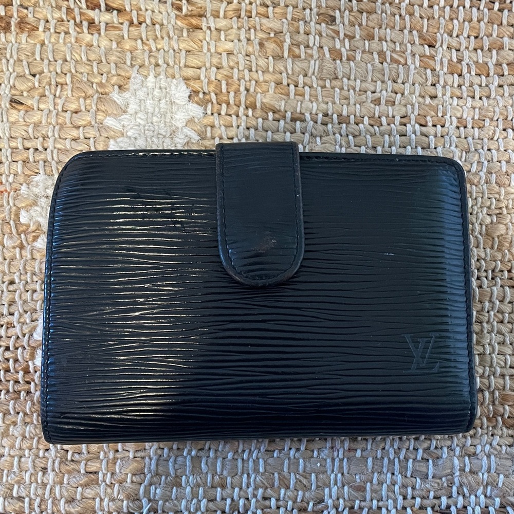 Black  Louis Vuitton Epi French Purse Wallet Medium